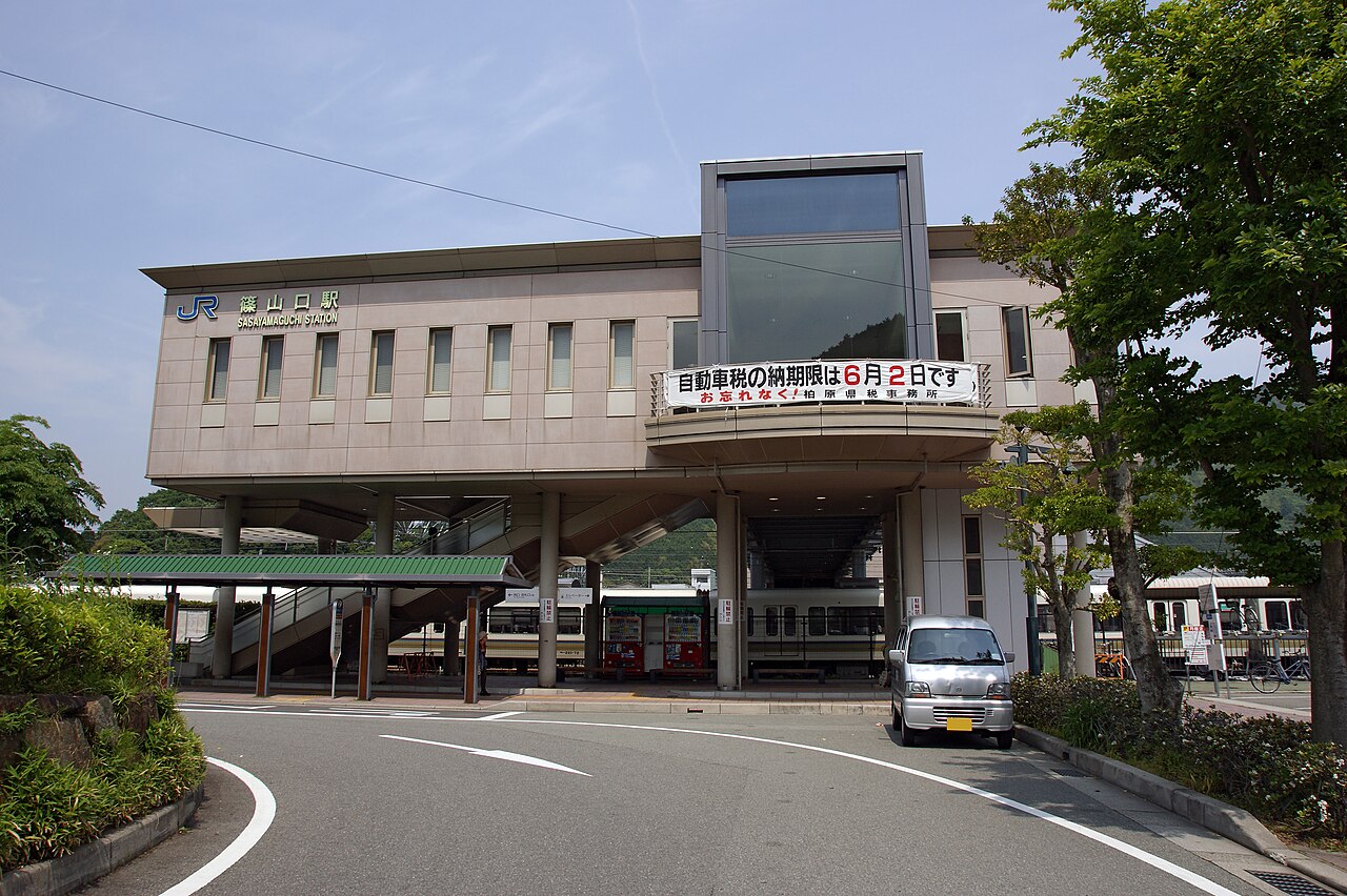 Tanba Sasayama — JR Sasayamaguchi Station 3